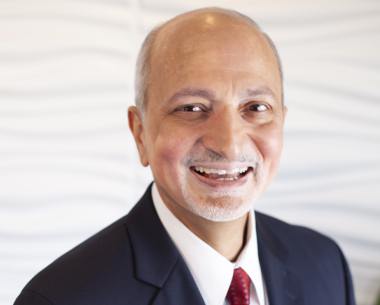 Sayville dentist Doctor Makadia